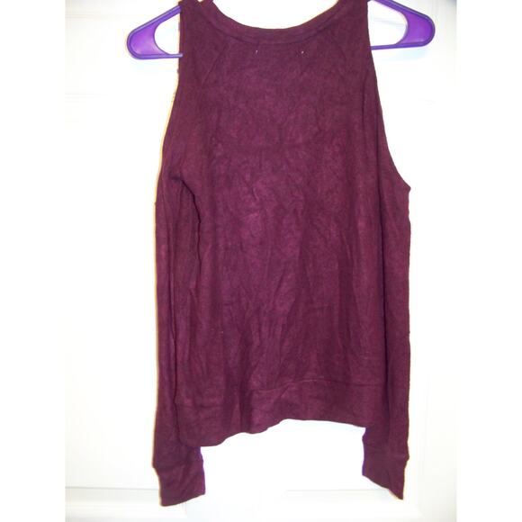 Hippie Rose Juniors Size XS Burgundy Cold Shoulder - Picture 2 of 2